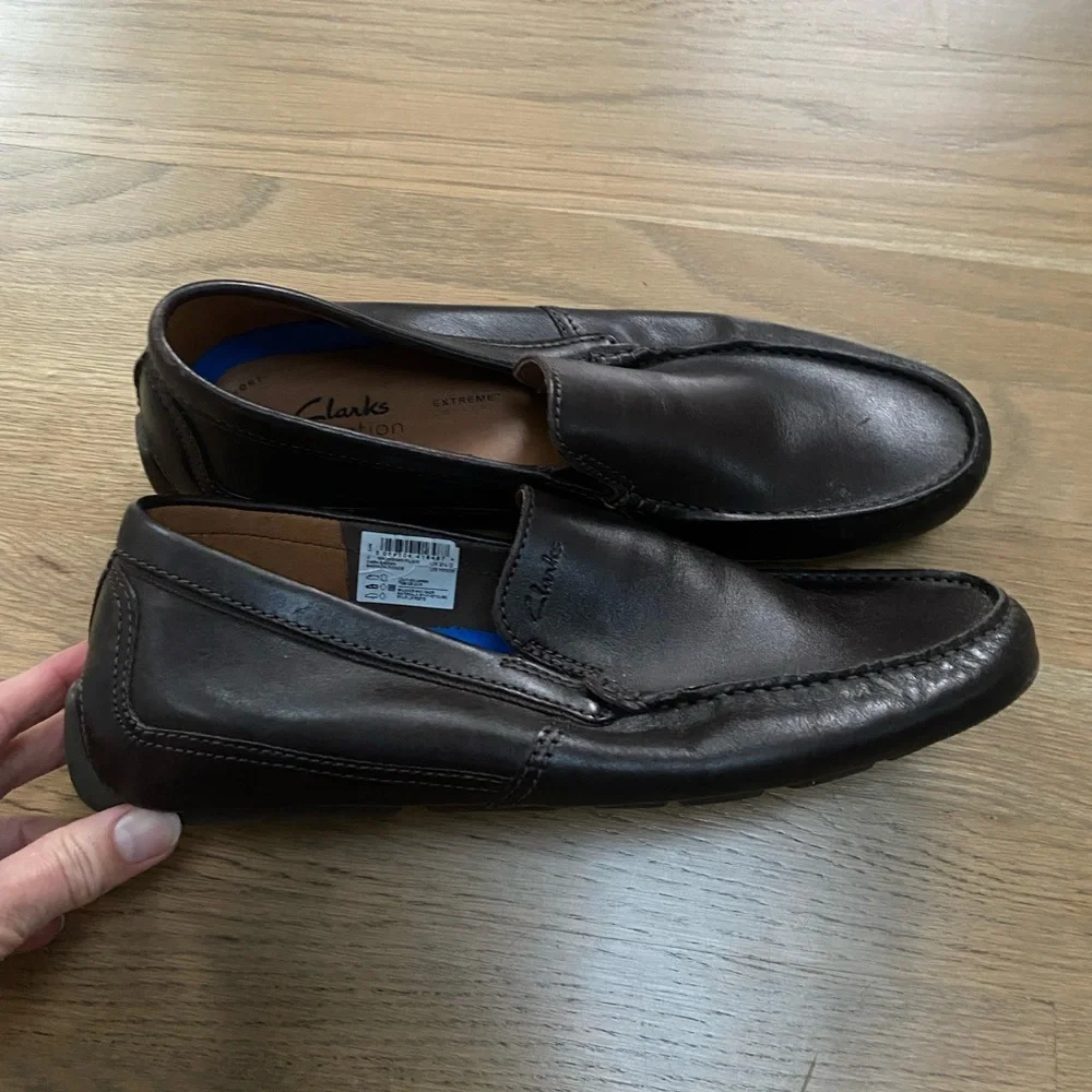 Clarks Collection Dark Brown Leather Slip-On Loafers Extreme Comfort Size 10,5